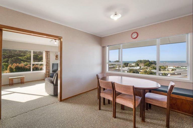 Photo of property in 28 Fyfe Road, Waihi Beach, 3611