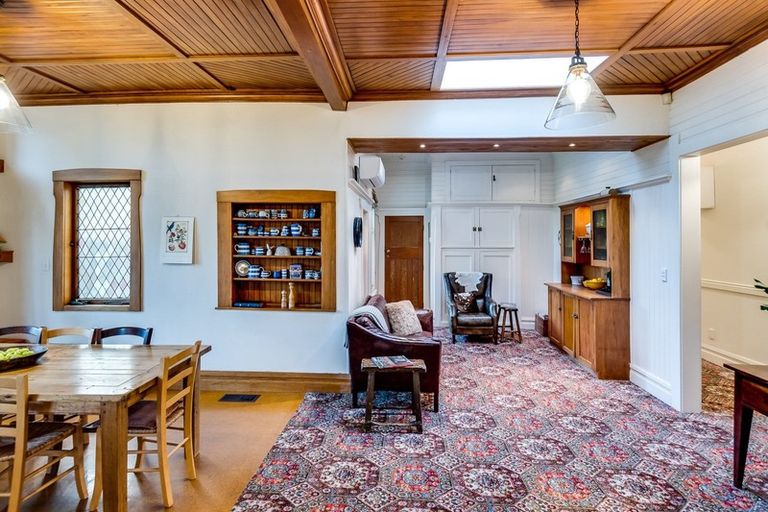 Photo of property in 210 Davis Street, Saint Leonards, Hastings, 4120