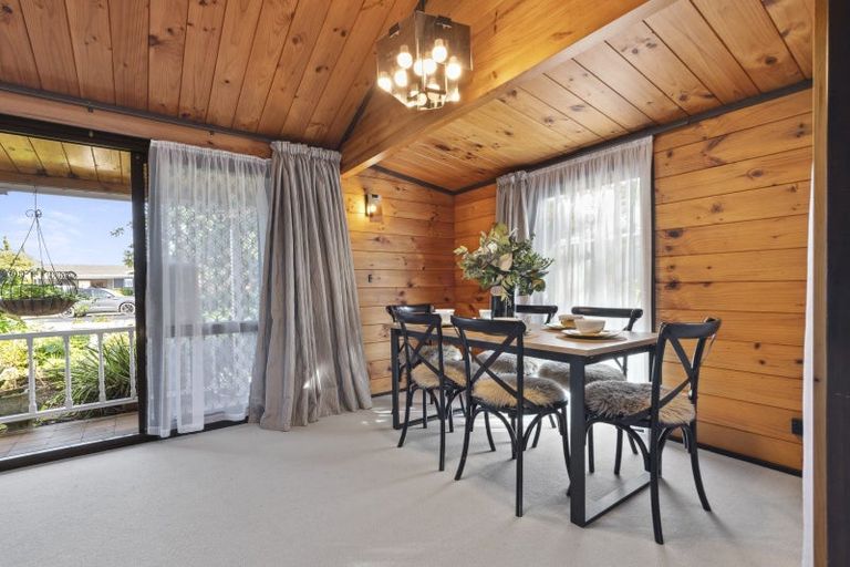 Photo of property in 5 Sunshine Place, Papakura, 2110