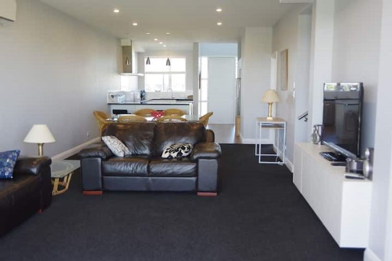 Photo of property in 25 Dow Square, Wigram, Christchurch, 8025