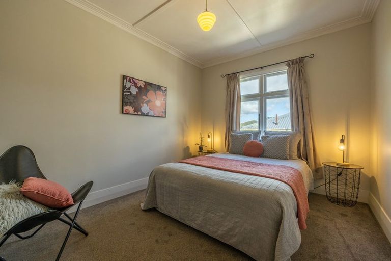 Photo of property in 15 Mataora Road, Kenmure, Dunedin, 9011