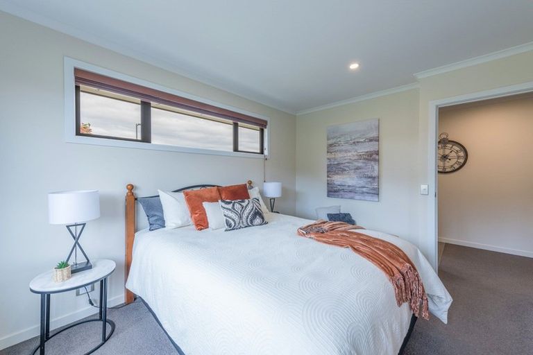 Photo of property in 2 Melfield Place, Richmond, 7020