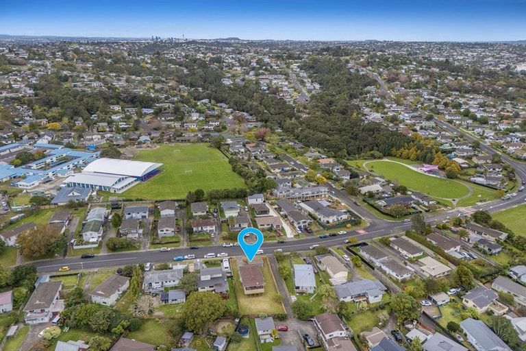 Photo of property in 148 Lynn Road, Bayview, Auckland, 0629