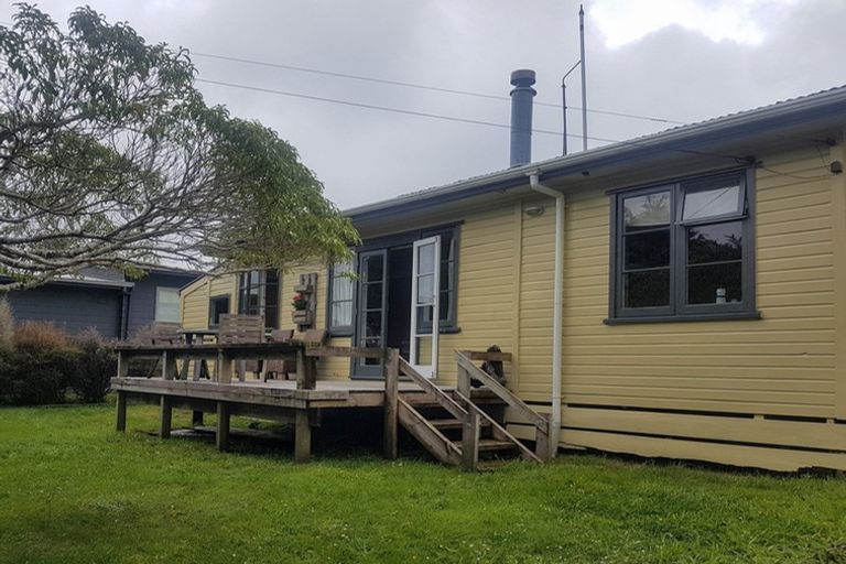 Photo of property in 30 Mackenzie Street, National Park, Owhango, 3989