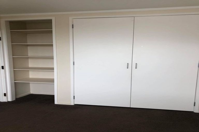 Photo of property in 1/36 Exmouth Road, Northcote, Auckland, 0627