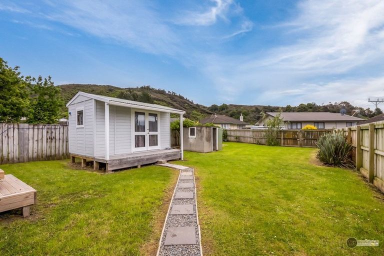 Photo of property in 6 Toomath Street, Naenae, Lower Hutt, 5011