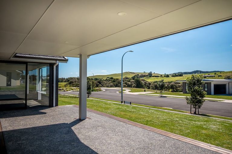 Photo of property in 45 Admiralty Drive, Haruru, 0204