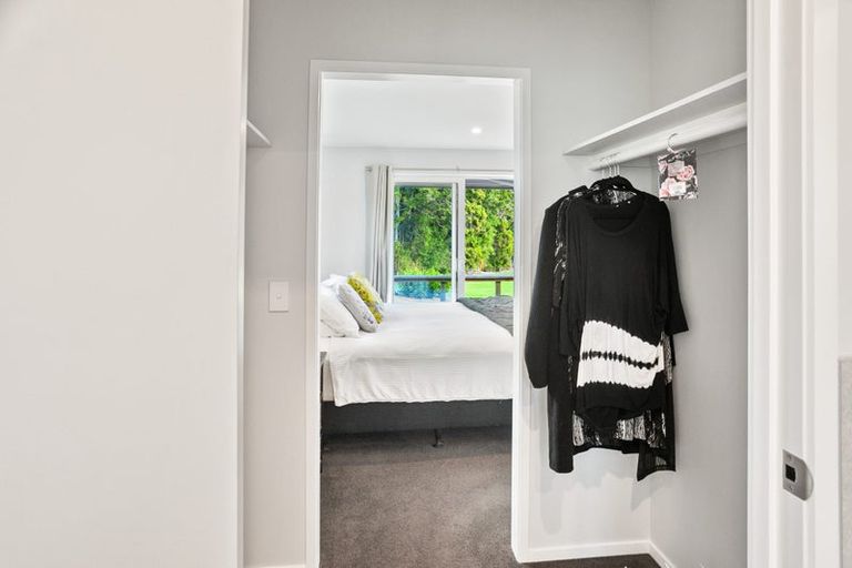 Photo of property in 76 Riddell Road, Kerikeri, 0230