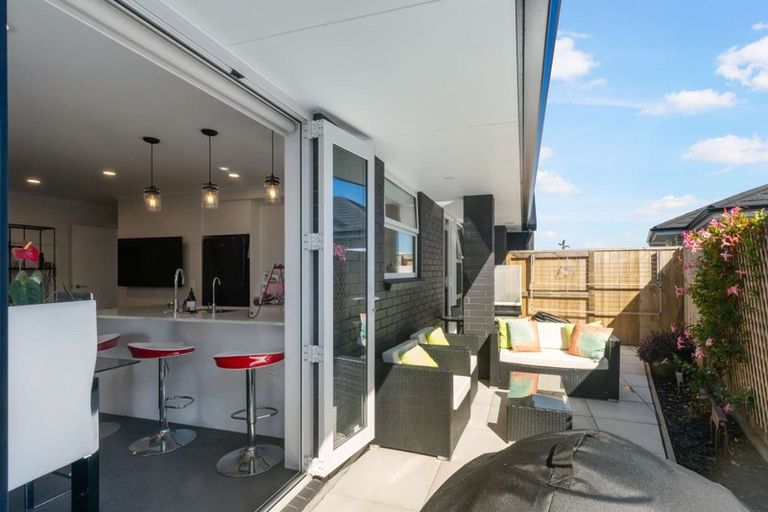 Photo of property in 14 Toi Place, Papamoa, 3118