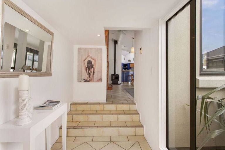 Photo of property in 117 Condell Avenue, Papanui, Christchurch, 8053