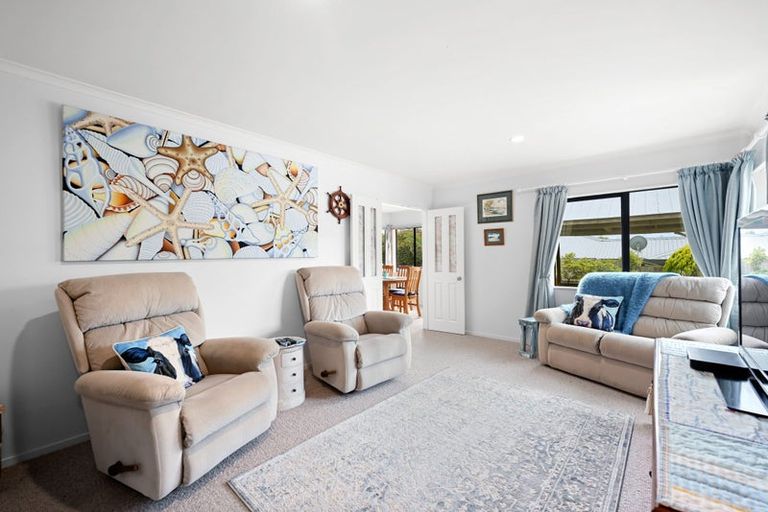 Photo of property in 5 Caversham Drive, Rototuna, Hamilton, 3210