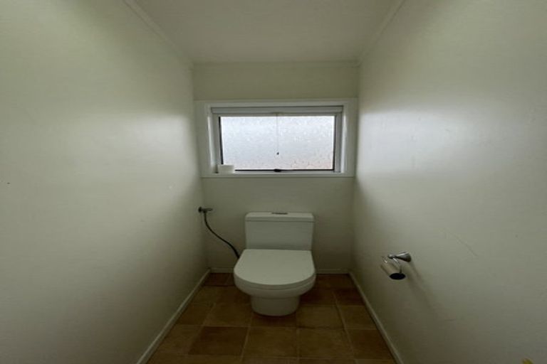 Photo of property in 2/37 Stredwick Drive, Torbay, Auckland, 0630