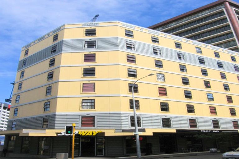 Photo of property in Aitken Street Apartments, 213/5 Aitken Street, Thorndon, Wellington, 6011