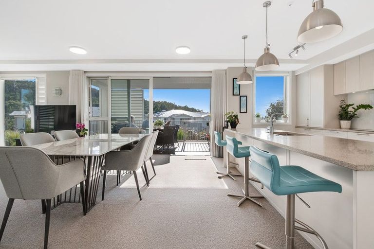 Photo of property in 152 Landmark Terrace, Orewa, 0931