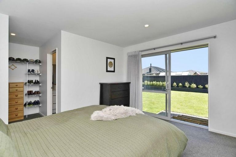 Photo of property in 6 Fearne Drive, Woodend, 7610