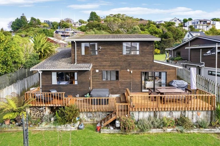 Photo of property in 19 Shackle Lane, Whitby, Porirua, 5024