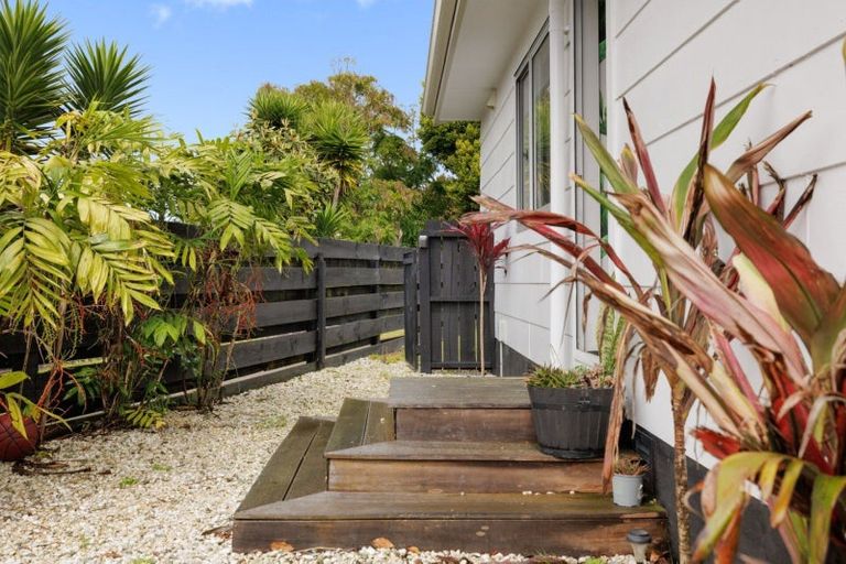 Photo of property in 21b Doncaster Drive, Papamoa Beach, Papamoa, 3118