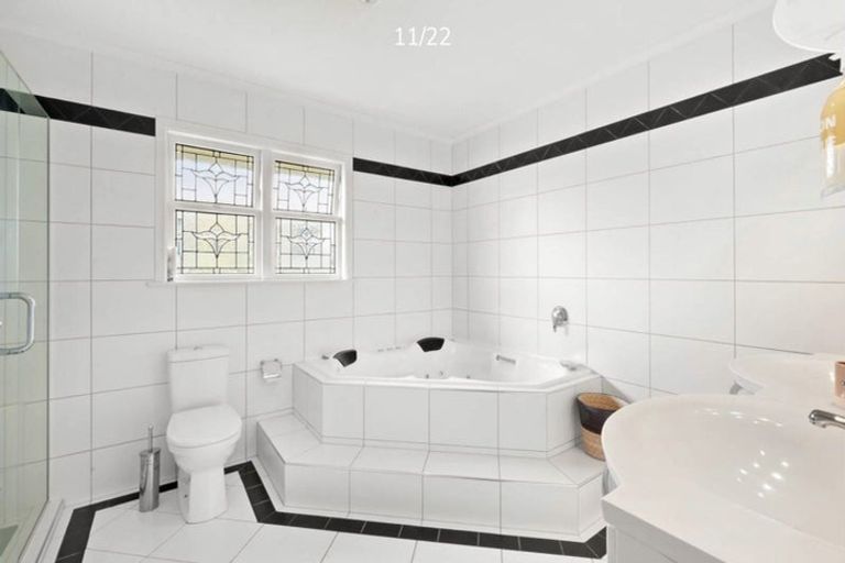 Photo of property in 70 Fisher Parade, Sunnyhills, Auckland, 2010