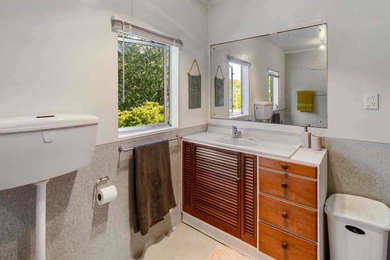 Photo of property in 28 Carrington Street, New Plymouth, 4310