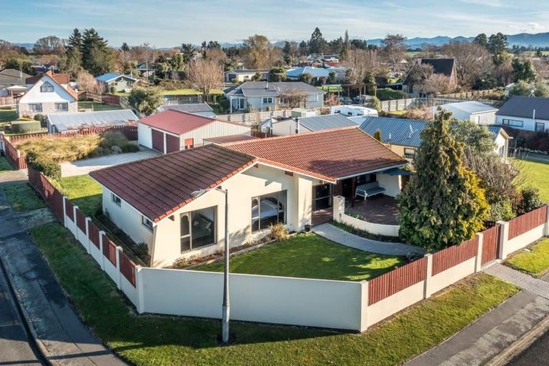 Photo of property in 25 Balmoral Street, Culverden, 7392