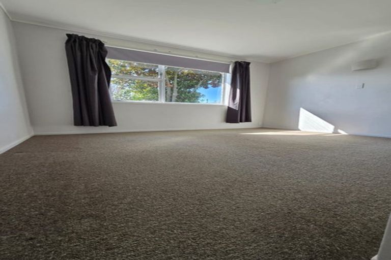 Photo of property in 2/4 Glasgow Street, St Andrews, Hamilton, 3200