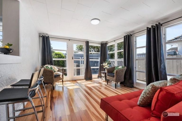 Photo of property in 33 Witako Street, Epuni, Lower Hutt, 5011