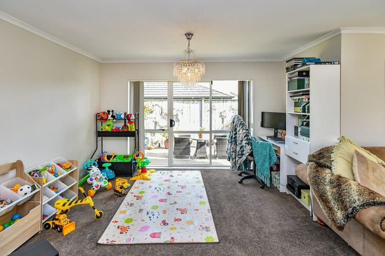 Photo of property in 4 Glasson Avenue, Flat Bush, Auckland, 2016