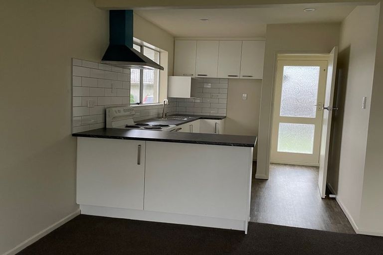 Photo of property in 4/4a Hayton Road, Hornby, Christchurch, 8042