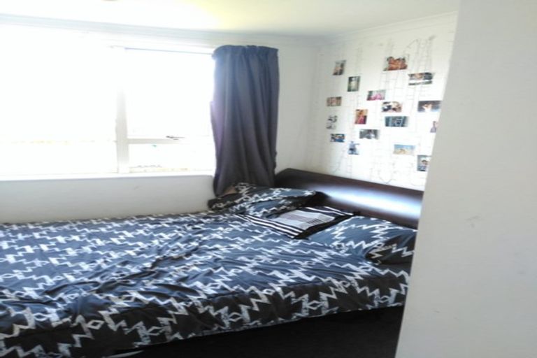 Photo of property in 4 Waldos Way, Mangere, Auckland, 2022