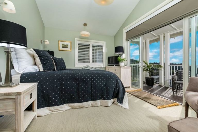 Photo of property in 15 Landmark Terrace, Orewa, 0931