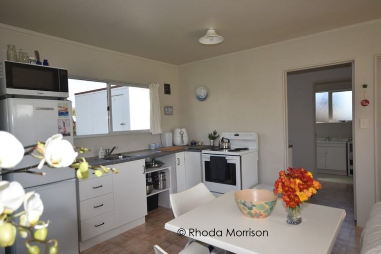 Photo of property in 6 Skelton Crescent, Paparoa, 0571