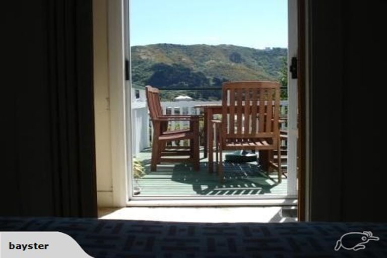 Photo of property in 28 Melbourne Road, Island Bay, Wellington, 6023