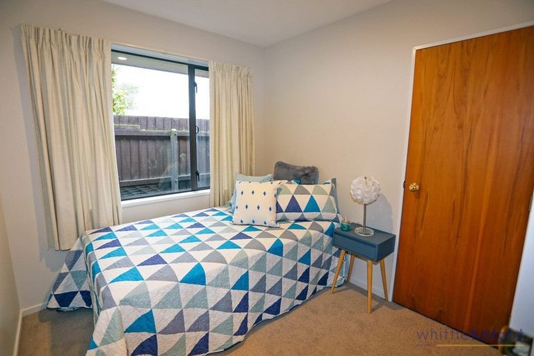 Photo of property in 2/44 Division Street, Riccarton, Christchurch, 8041