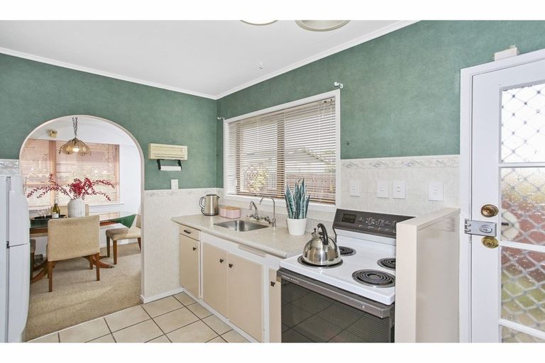 Photo of property in 21 Brynbela Court, Papakura, 2110