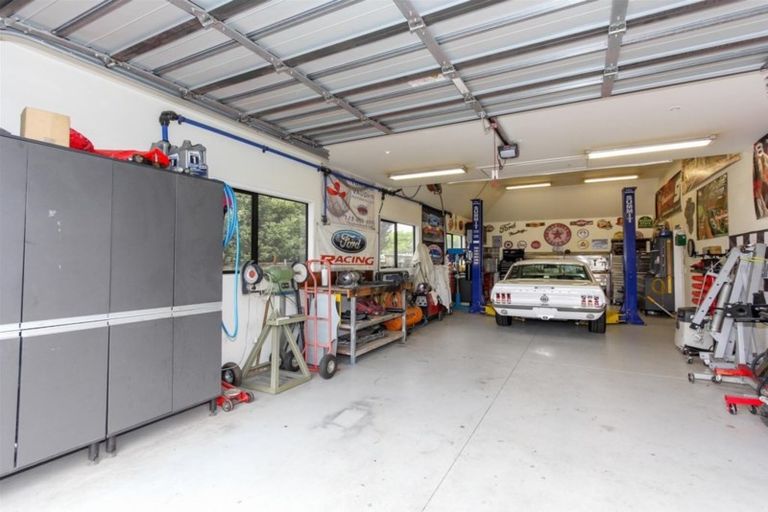 Photo of property in 61 Shelter Grove, Frankleigh Park, New Plymouth, 4310