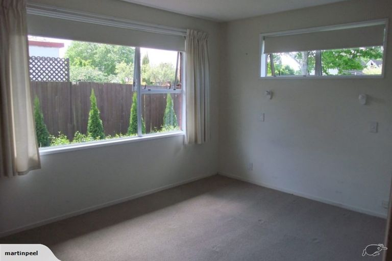 Photo of property in 38 Sayers Crescent, Ilam, Christchurch, 8041
