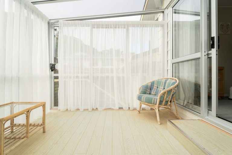 Photo of property in 3 Tralee Place, Johnsonville, Wellington, 6037