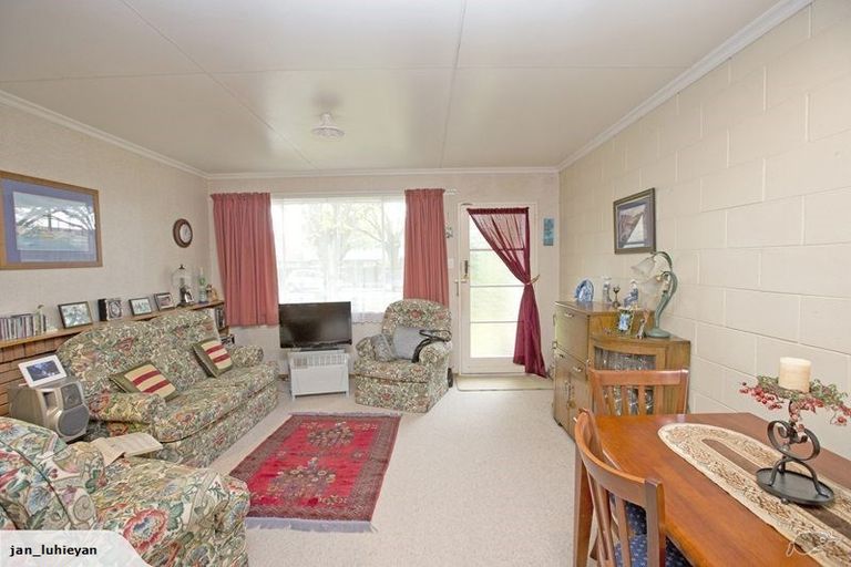 Photo of property in 2 Chaytor Street, West End, Palmerston North, 4410