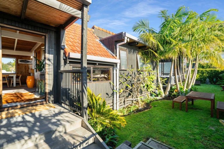 Photo of property in 8 Grey Avenue, Tairua, 3508