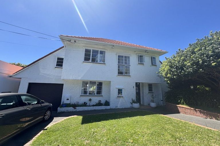 Photo of property in 2 Homewood Crescent, Karori, Wellington, 6012