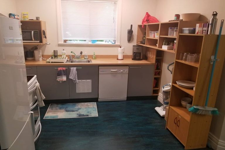 Photo of property in 21 Everton Terrace, Kelburn, Wellington, 6012