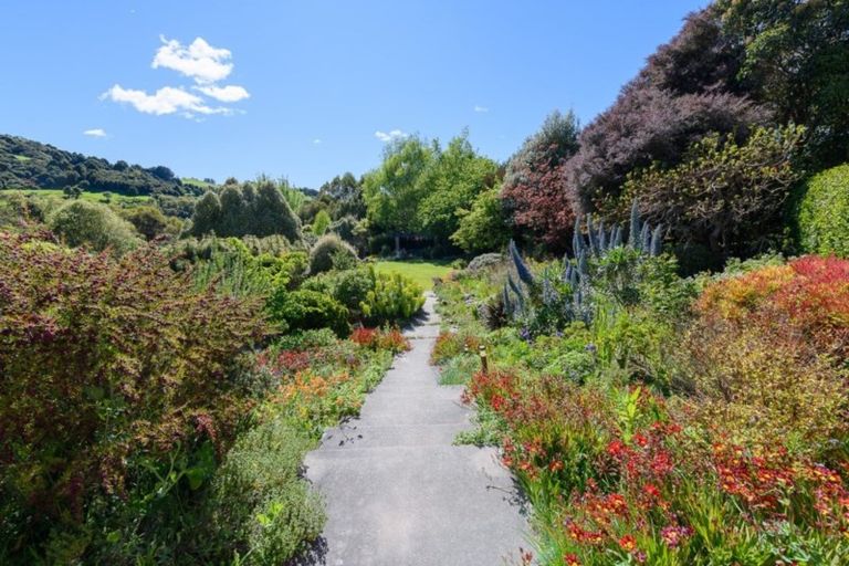 Photo of property in 104 French Farm Valley Road, French Farm, Akaroa, 7582