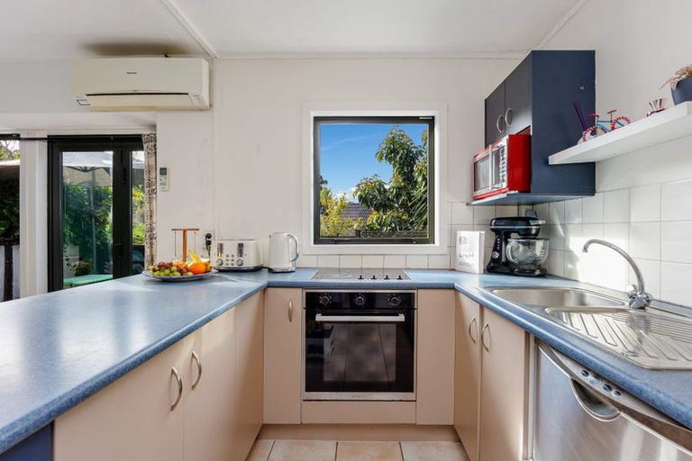 Photo of property in 15/65 Rangatira Road, Beach Haven, Auckland, 0626