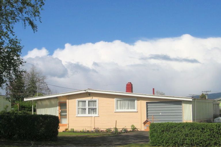 Photo of property in 50 Rangatira Drive, Mangakino, 3421