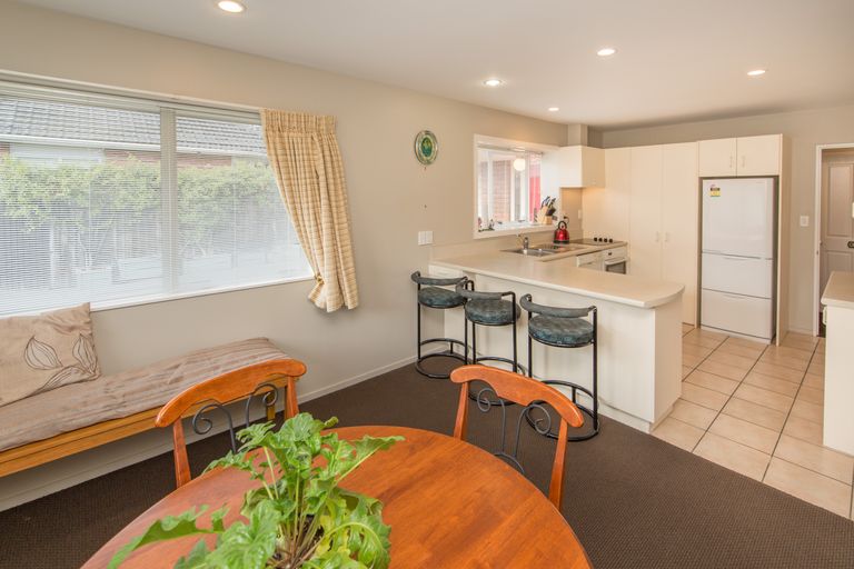 Photo of property in 2/59 Brodie Street, Ilam, Christchurch, 8041