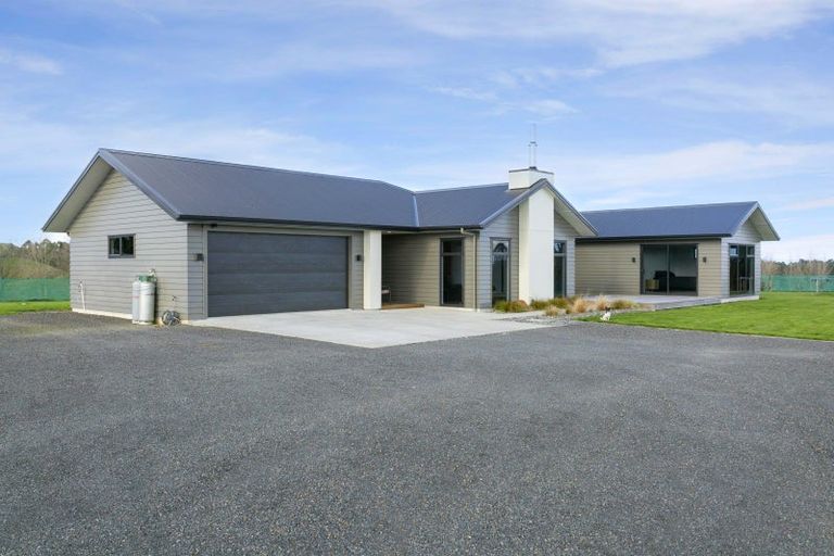 Photo of property in 27 Matarangi Road, Marotiri, Taupo, 3377