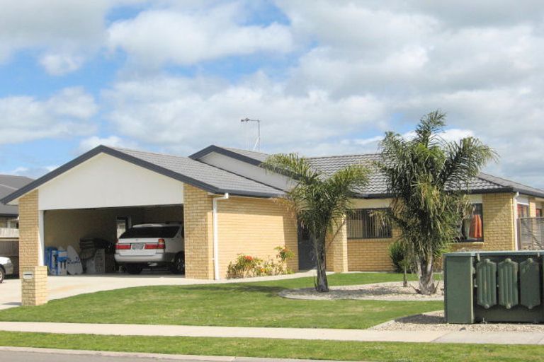 Photo of property in 24 Arabian Drive, Papamoa Beach, Papamoa, 3118