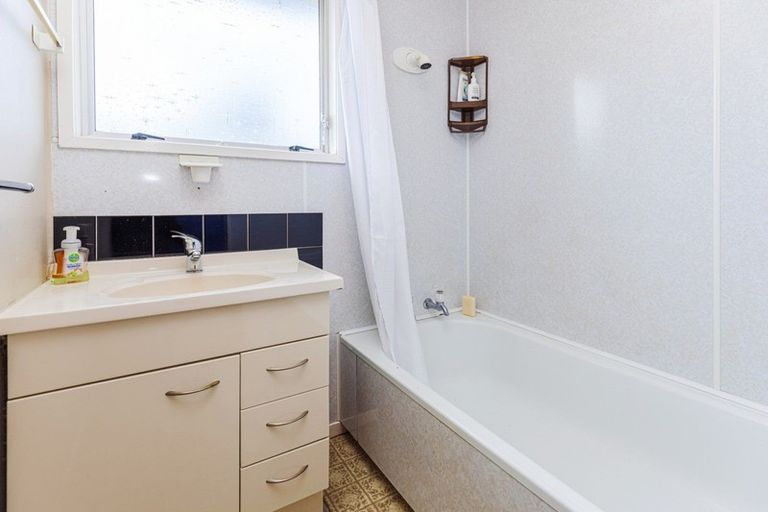 Photo of property in 13 Vera Street, Marton, 4710