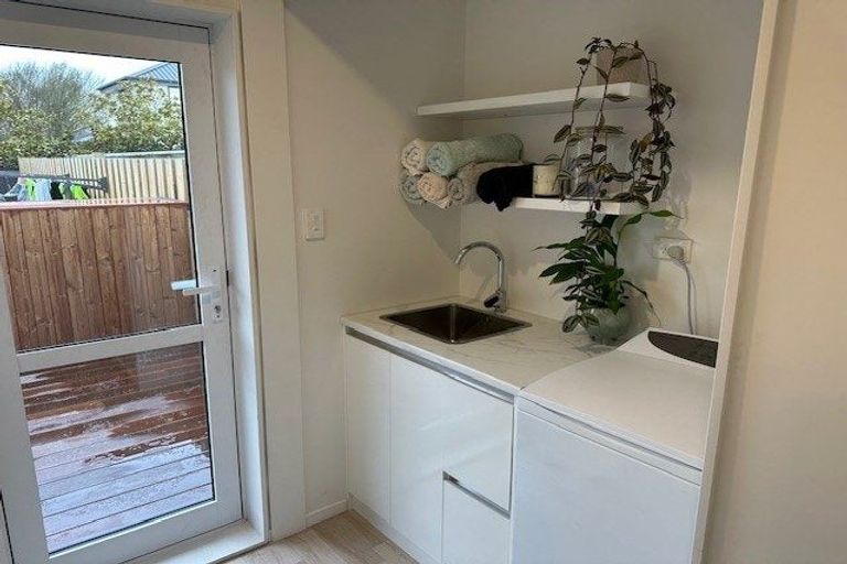 Photo of property in 1/43 Erin Crescent, Mairehau, Christchurch, 8013