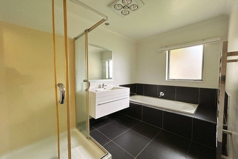 Photo of property in 11 Wessex Place, Rototuna North, Hamilton, 3210